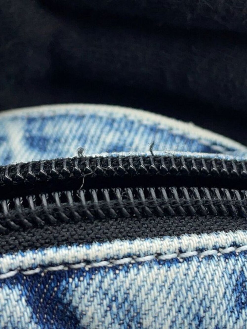 Balenciaga Belt Bag Crossbody Puffy Denim - Picture 7 of 10